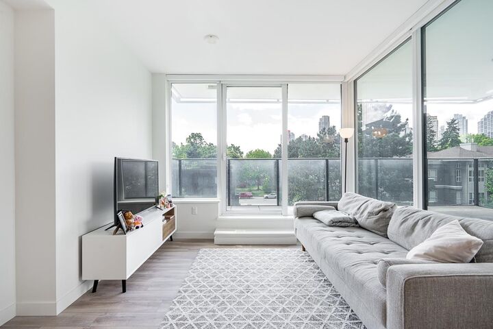 6699 Dunblane Avenue 301 — photo 1