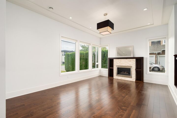 Property Photo:  6650 Napier Street  BC V5B 2C3 