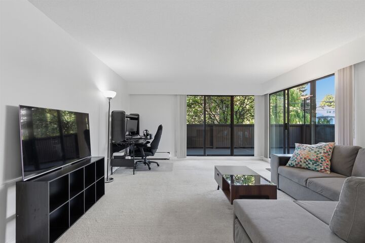 Property Photo:  6560 Buswell Street 105  BC V6Y 2G7 