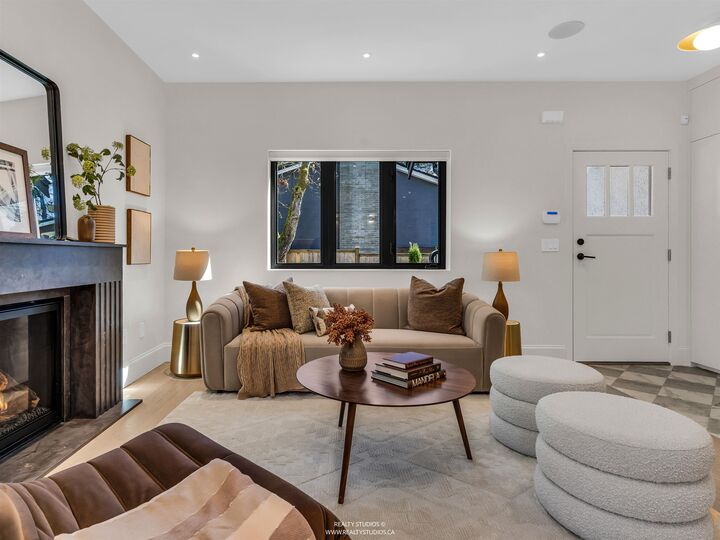 Property Photo:  4088 Maple Crescent 2  BC V6J 4B2 