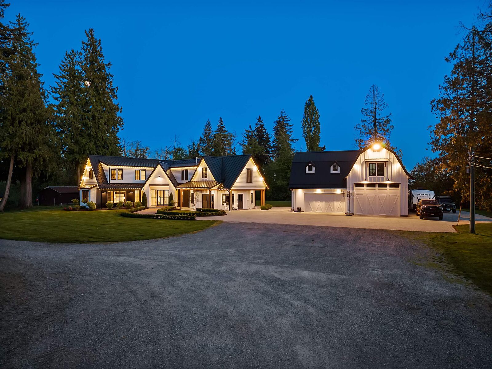 Property Photo:  24968 28 Avenue  BC V4W 2R2 