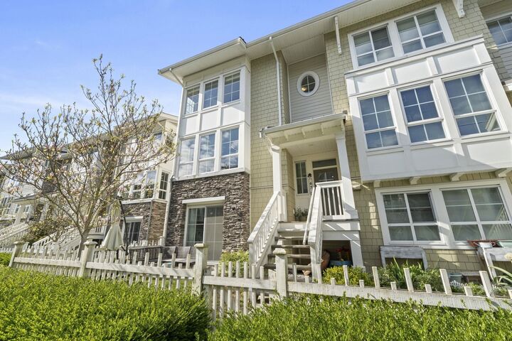 Property Photo:  5551 Admiral Way 67  BC V4K 0C9 