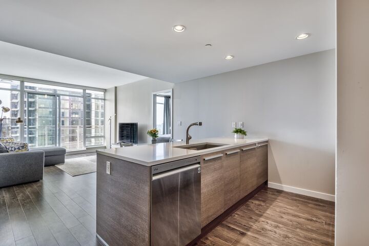 Property Photo:  4485 Skyline Drive 2909  BC V5C 0J2 