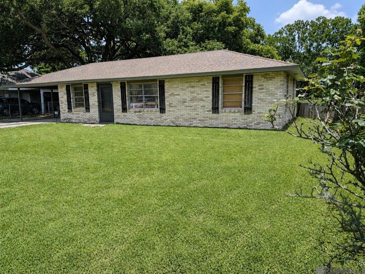 Property Photo:  2642 S Remy Robert Ave  LA 70737 