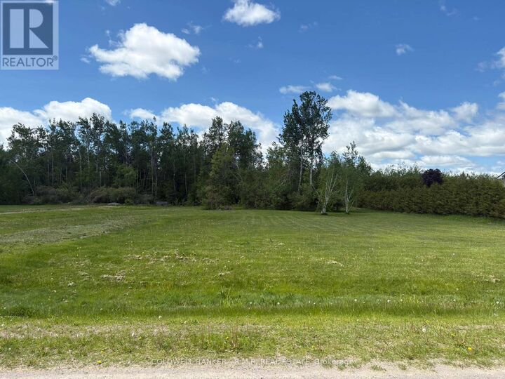 Property Photo:  Lot 11 Pinewood Boulevard  ON K0M 2T0 