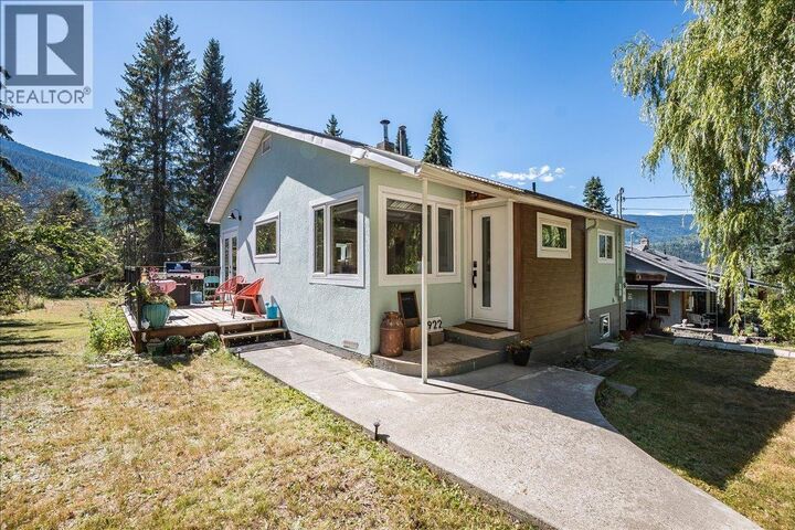 Property Photo:  1922 Kootenay Street  BC V1L 1M4 