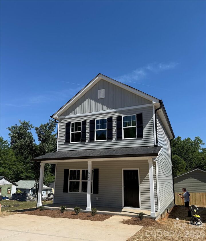 Property Photo:  620 Ratchford Avenue  NC 28054 