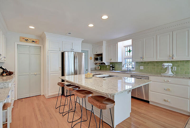 Property Photo:  20 32nd Avenue  SC 29451 