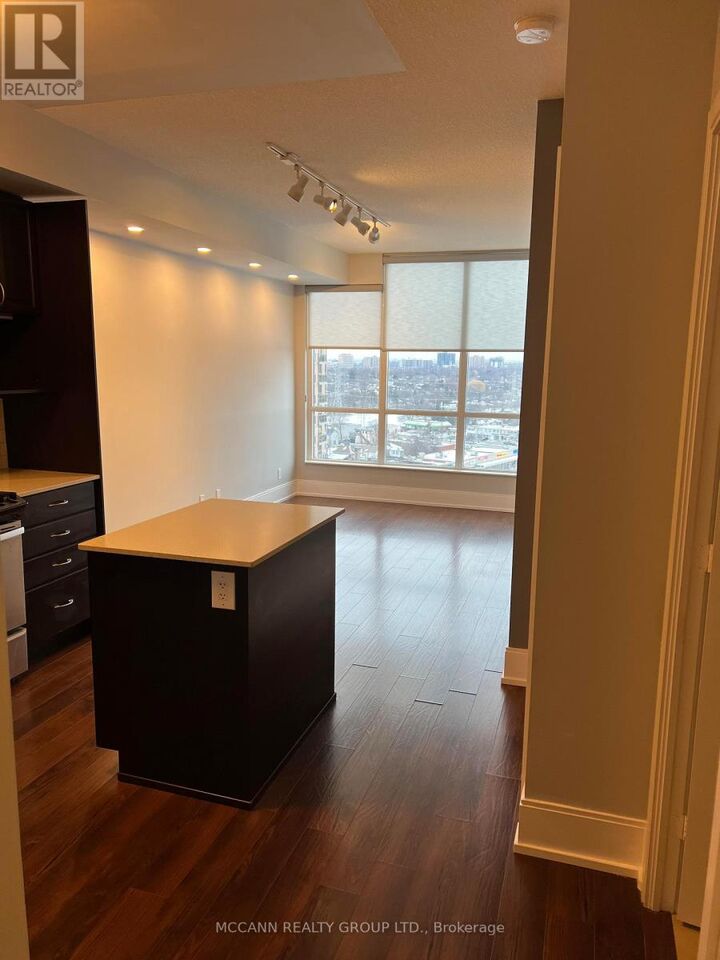 Property Photo:  15 Viking Lane 1605  ON M9B 0A4 