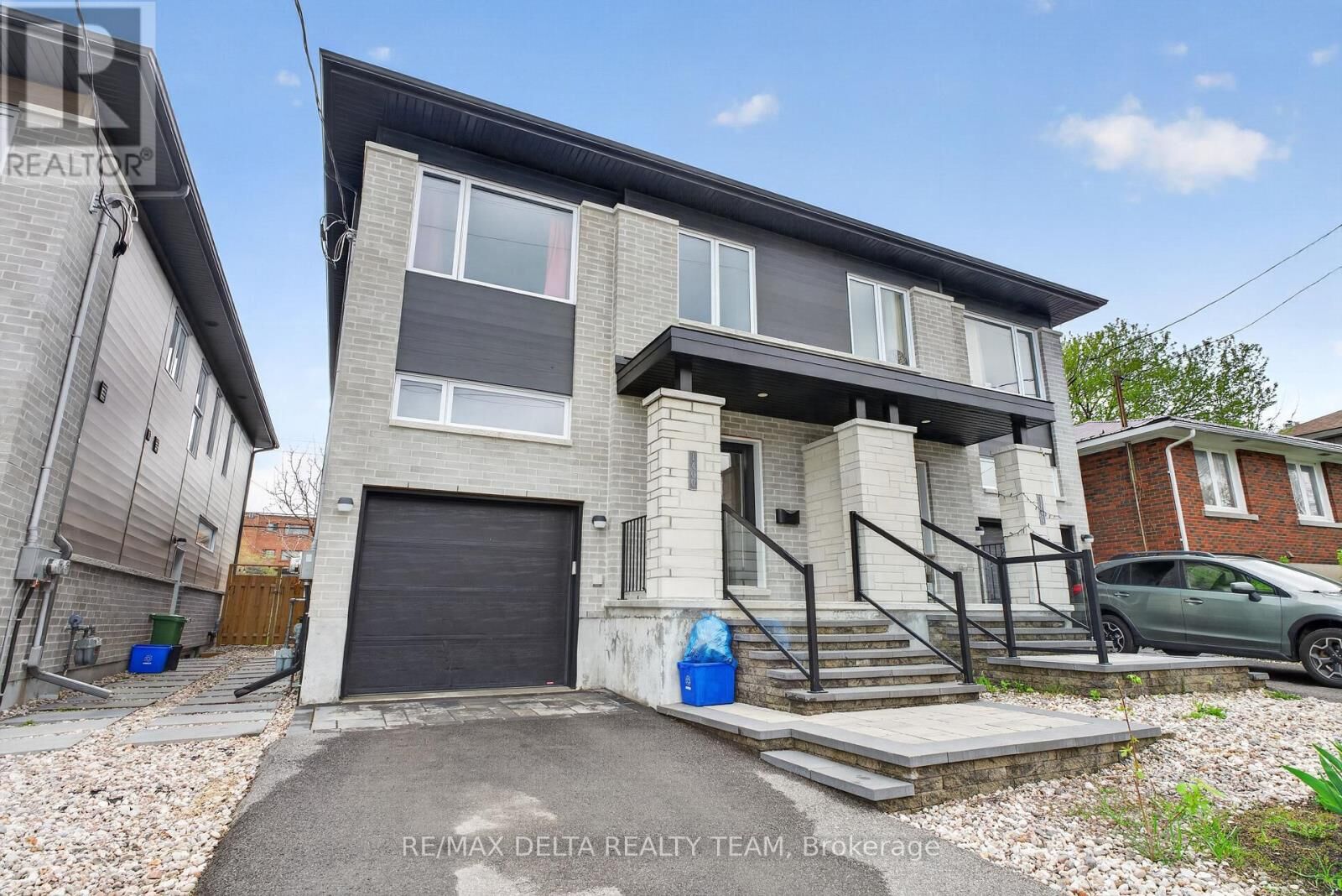 Property Photo:  1400 Mayview Avenue  ON K1Z 8H7 