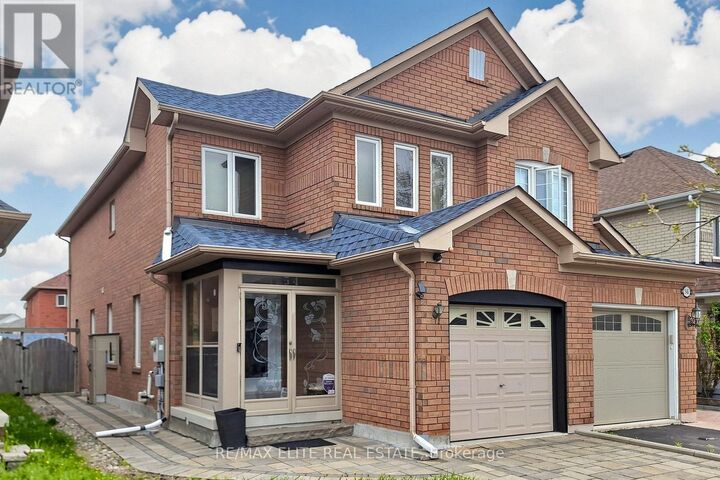 Property Photo:  54 National Pine Drive  ON L6A 3L6 