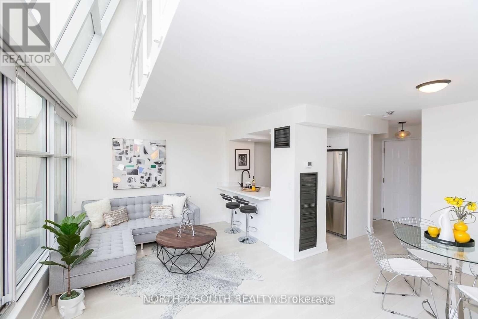 Property Photo: 222 The Esplanade Avenue 913 ON M5A 4M8