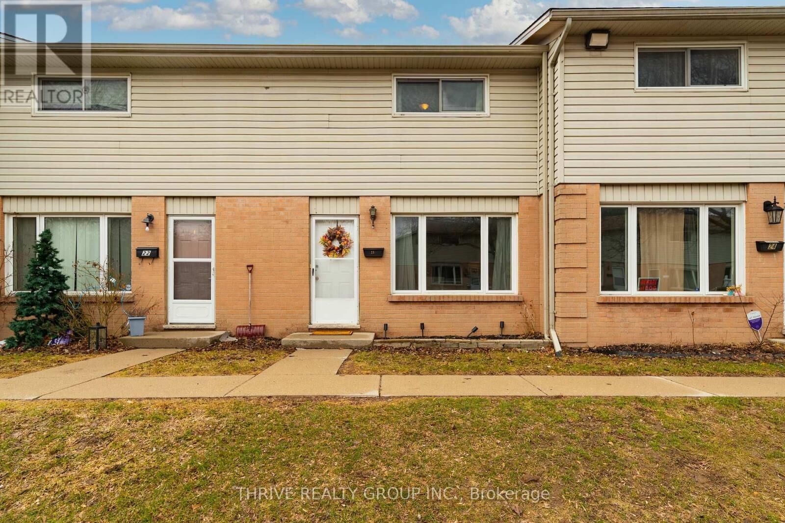 Property Photo:  45 Gatewood Place 23  ON N5Y 5A4 