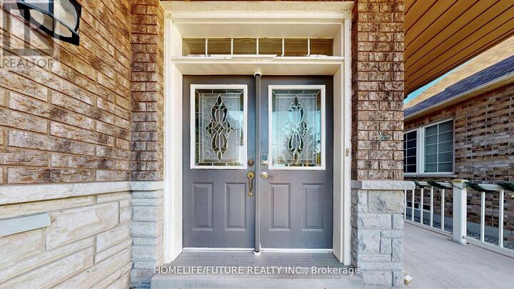 Property Photo:  968 Coyston Drive  ON L1K 3C6 