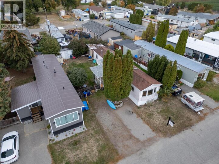 Property Photo:  2005 Boucherie Road 27  BC V4T 1R4 