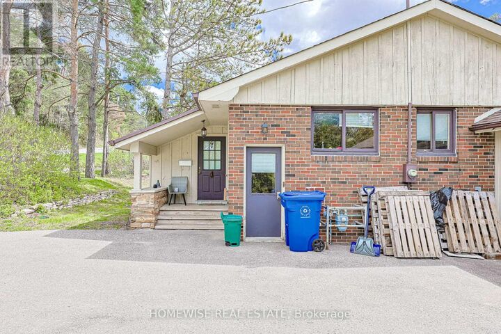 Property Photo:  107 Ridge Road  ON L4G 0M3 