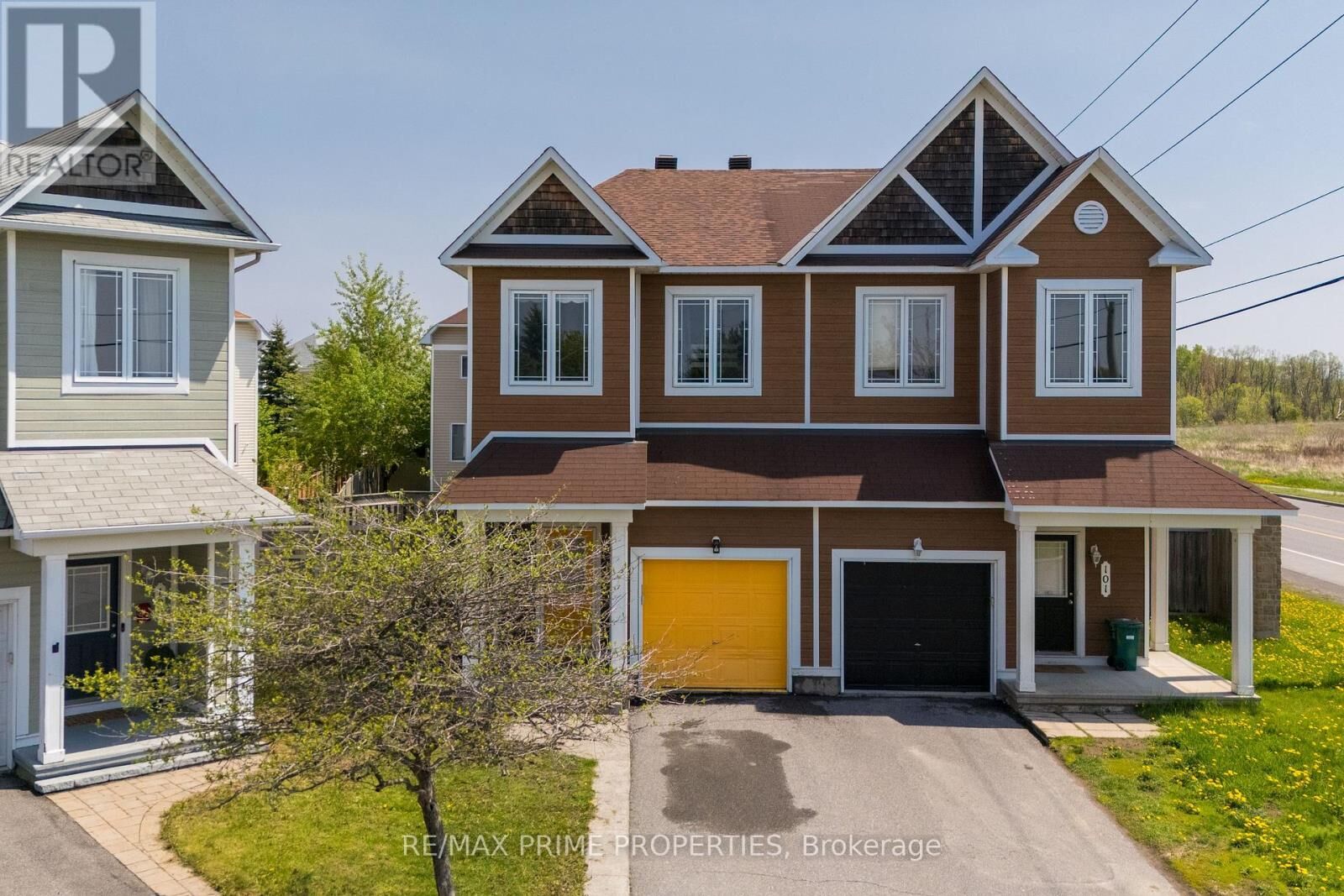 Property Photo:  103 Freeport Drive  ON K2M 0A8 