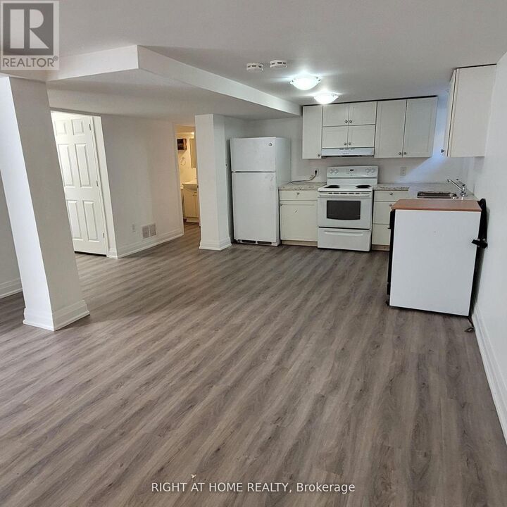 Property Photo:  202 Cadillac Avenue South Lower  ON L1H 5Z7 