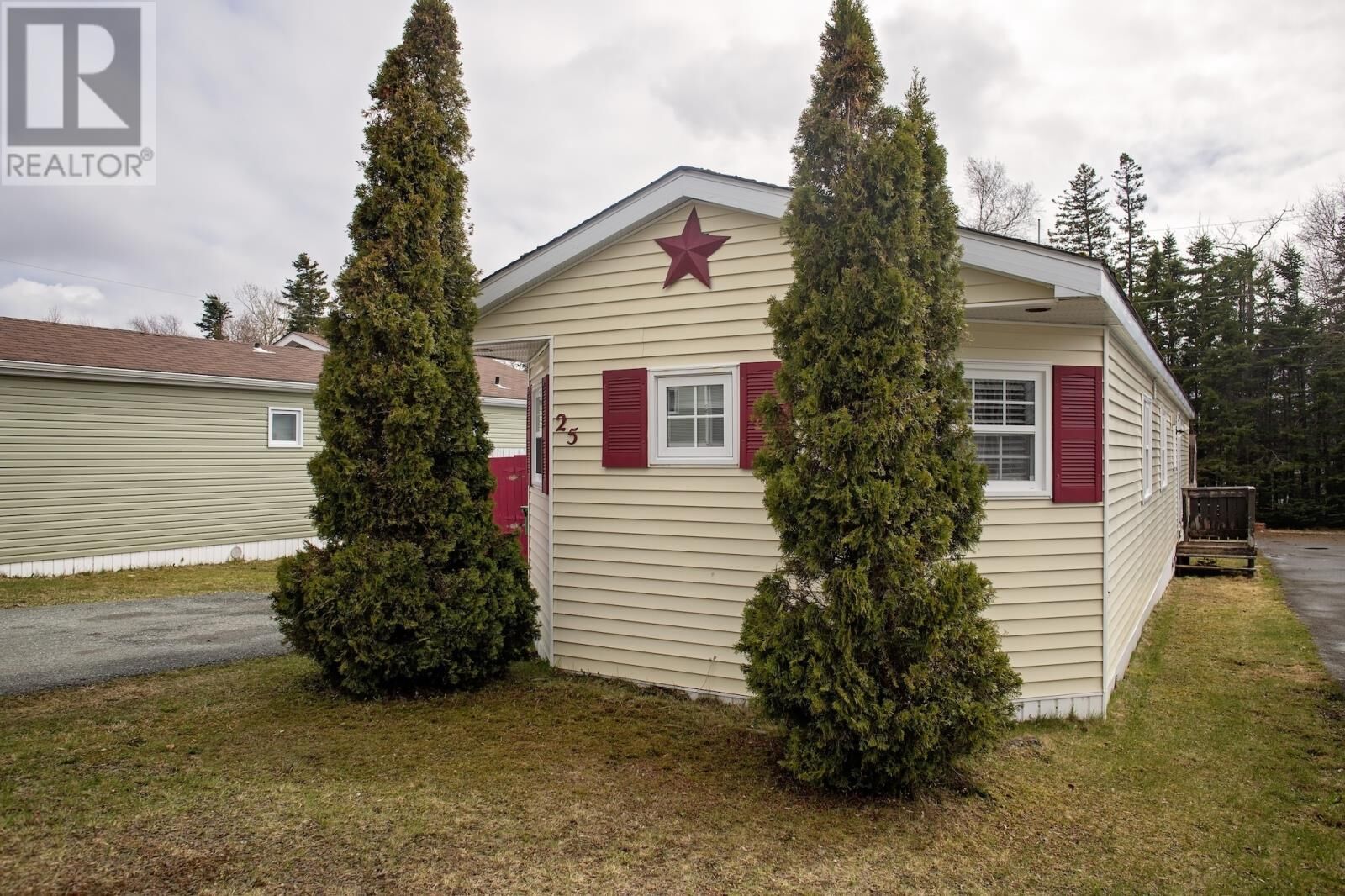 Property Photo:  25 Curtiss Avenue  NL  