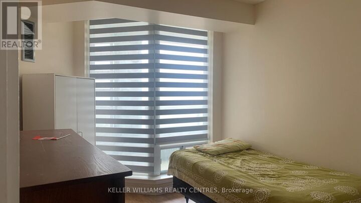 Property Photo:  550 Webb Drive 1806  ON L5B 3Y4 