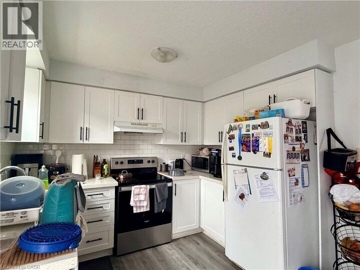 Property Photo: 104 Brookfield Crescent ON N2E 0A7