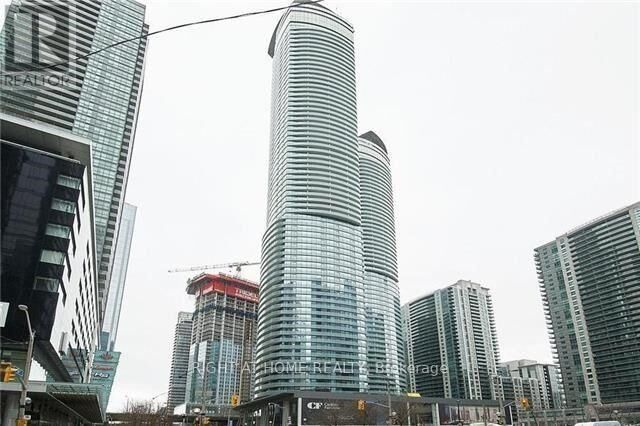 Property Photo:  14 York Street 511  ON M5J 0B1 