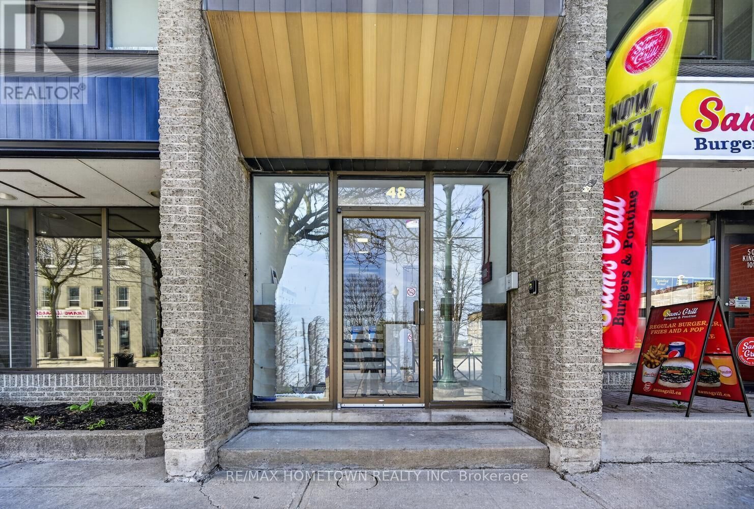 Property Photo:  48 King Street East 203  ON K6V 1B1 