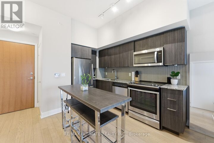 Property Photo: 30 Shore Breeze Drive 1414 ON M8V 0J1