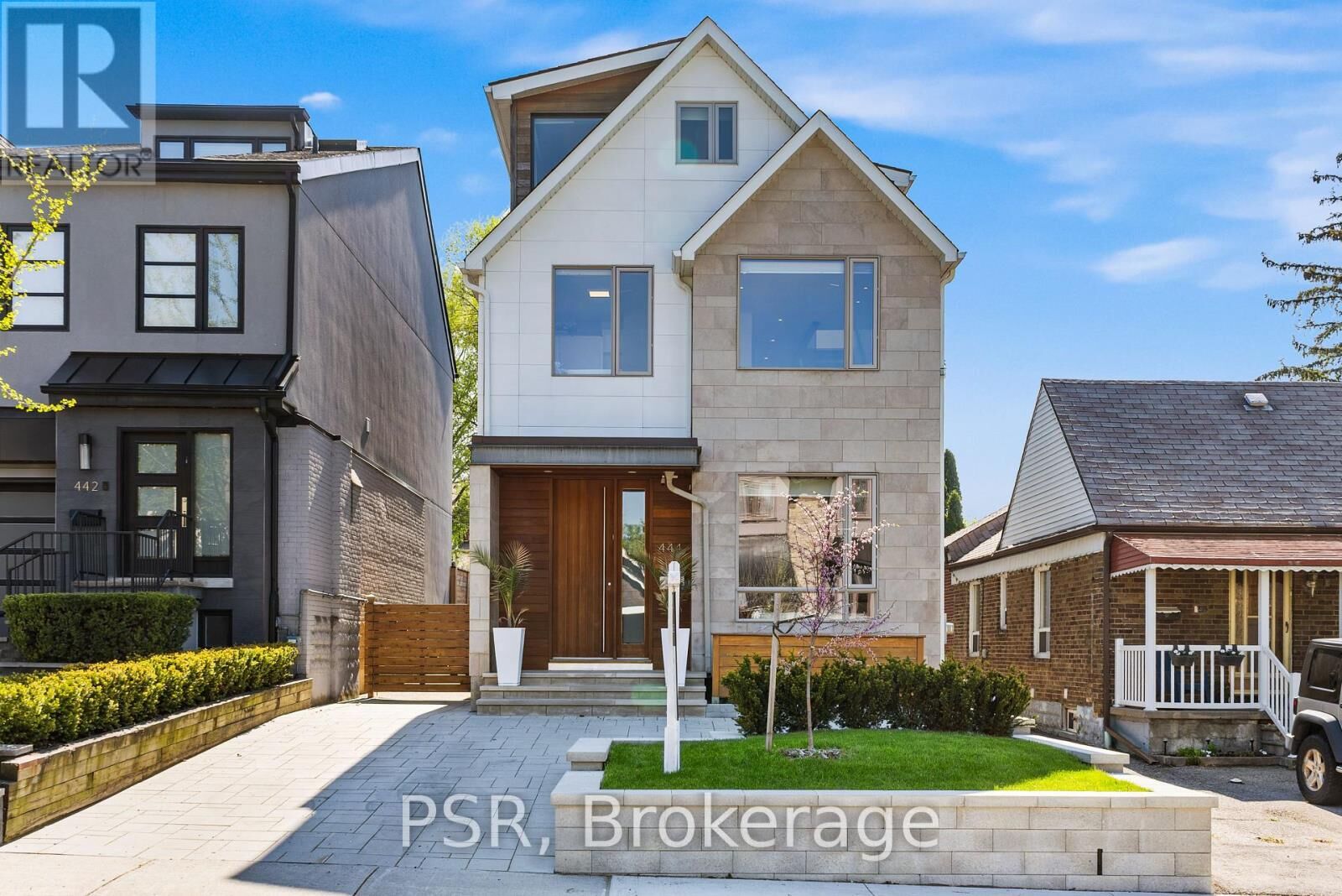 Property Photo:  444 Winnett Avenue  ON M6C 3M4 