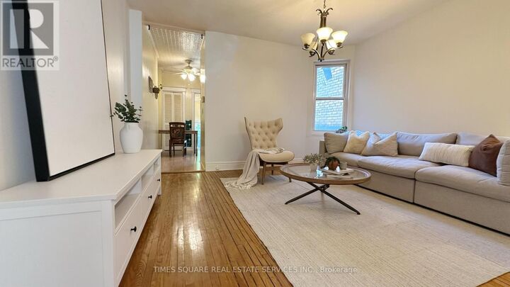 Property Photo:  7 Badgerow Avenue  ON M4M 1T9 