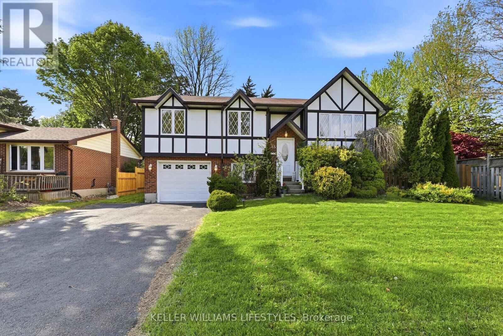 Property Photo:  65 Gablewood Crescent  ON N6G 2Z8 