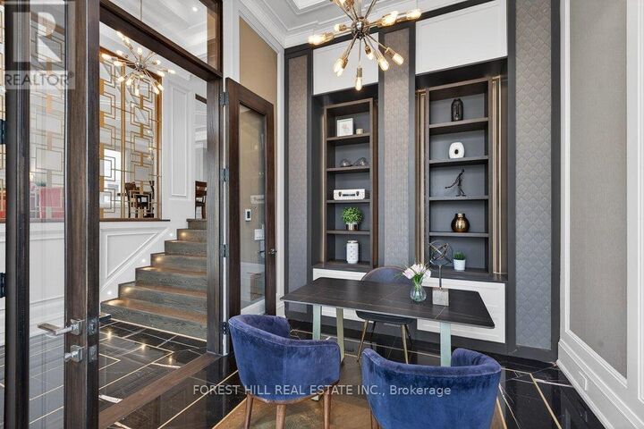 Property Photo:  215 Elmhurst Avenue  ON M2N 1S2 