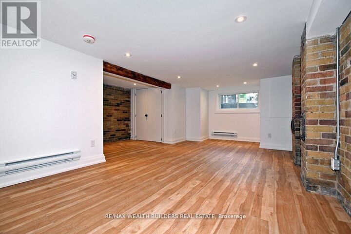 Property Photo:  167 Broadview Avenue 3  ON M4M 2G3 
