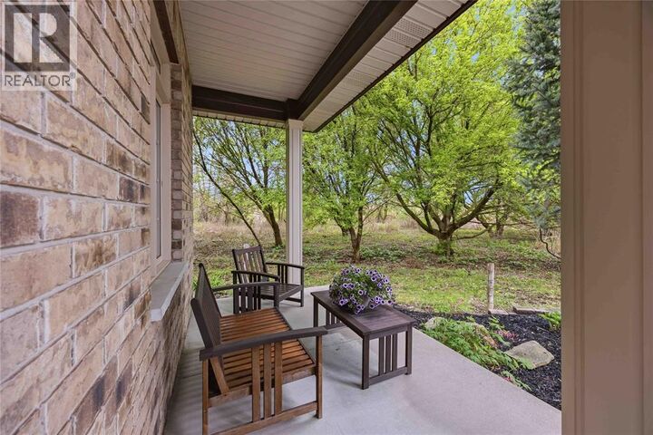 Property Photo:  333 Bloomfield Drive  ON N7S 0B2 