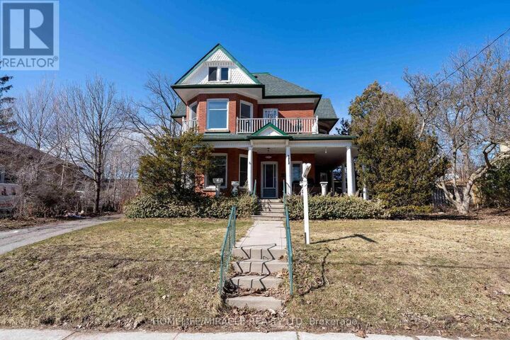 Property Photo:  114 Frances Street  ON N5C 2H3 