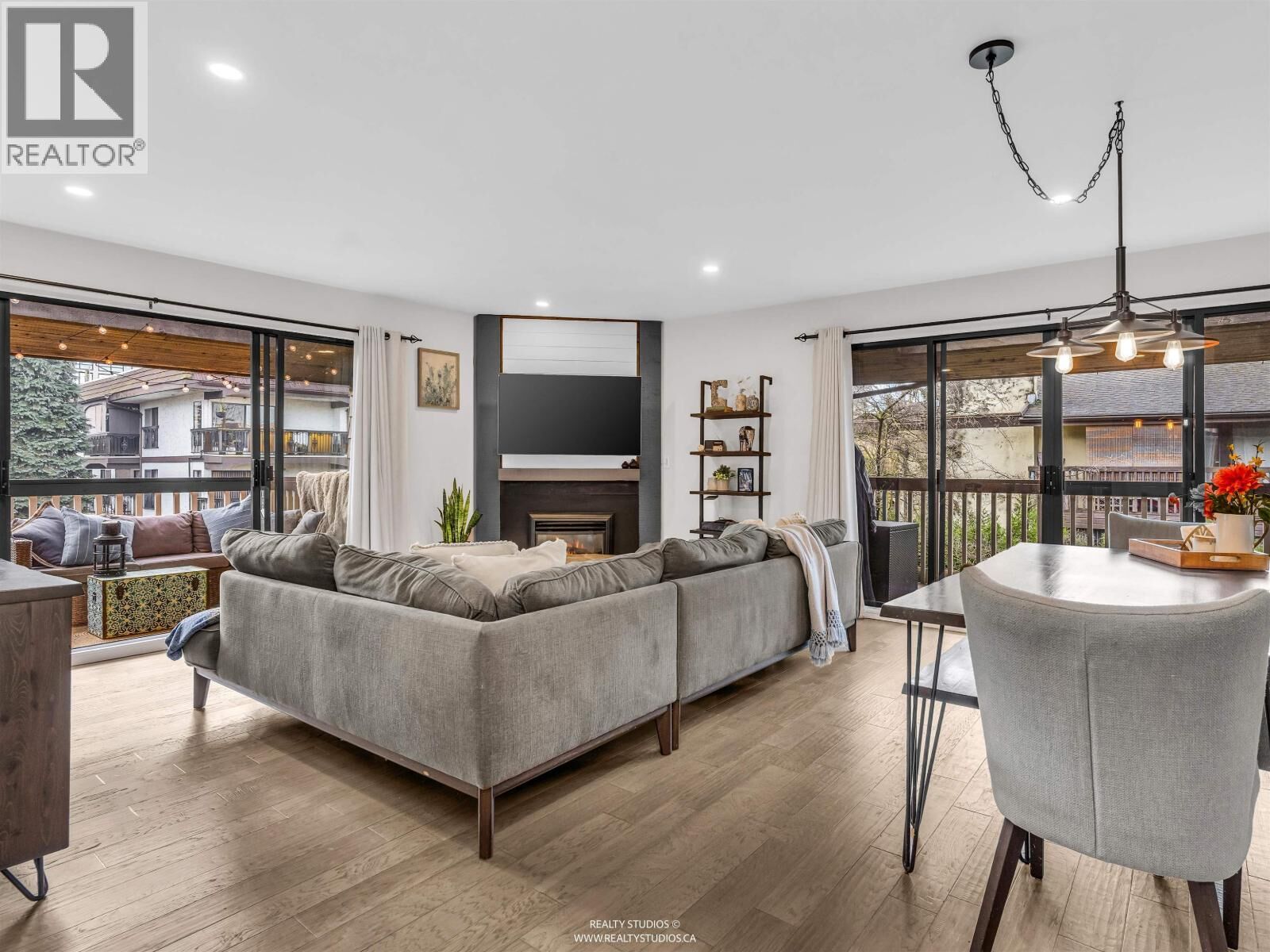 Property Photo:  708 Eighth Avenue 303  BC V3M 2R3 