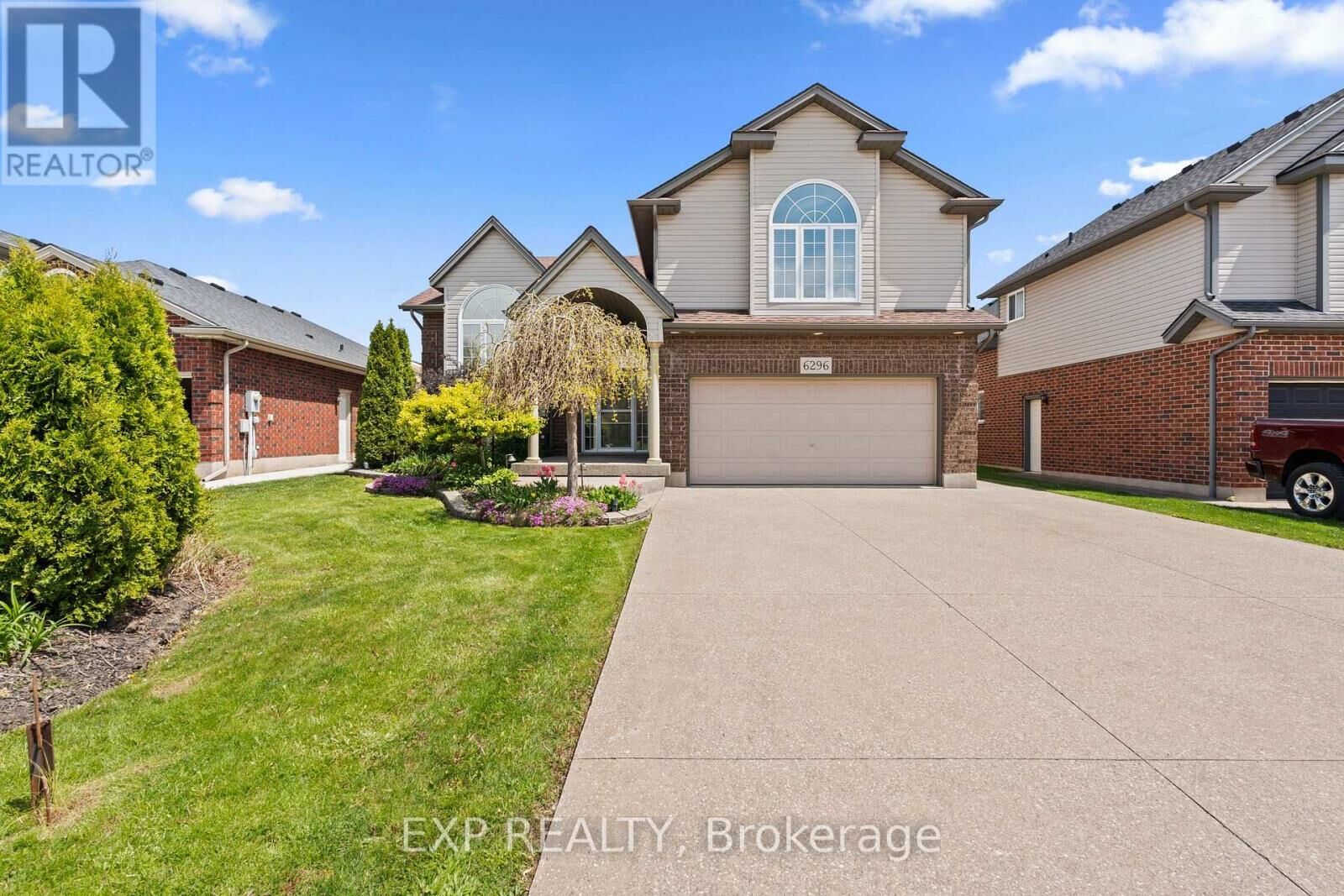Property Photo: 6296 Parkside Road ON L2H 0B2