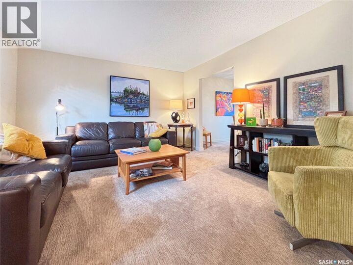 Property Photo:  355 Ball Crescent  SK S7K 6E3 
