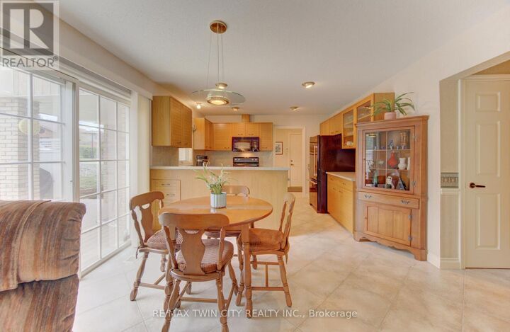 Property Photo:  298 Roxton Drive 13  ON N2T 1R5 