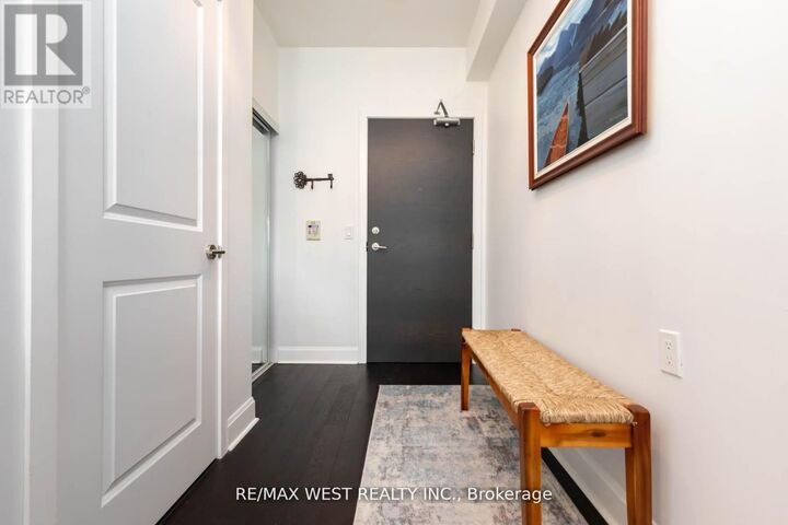 Property Photo:  33 Shore Breeze Drive 802  ON M8V 1A1 