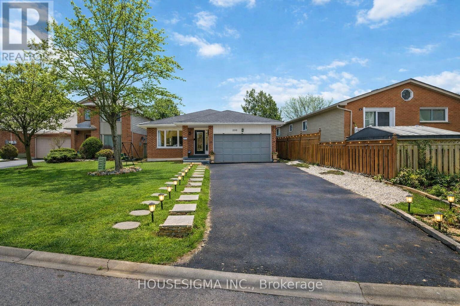 Property Photo:  220 Killarney Grove  ON N5X 3X6 