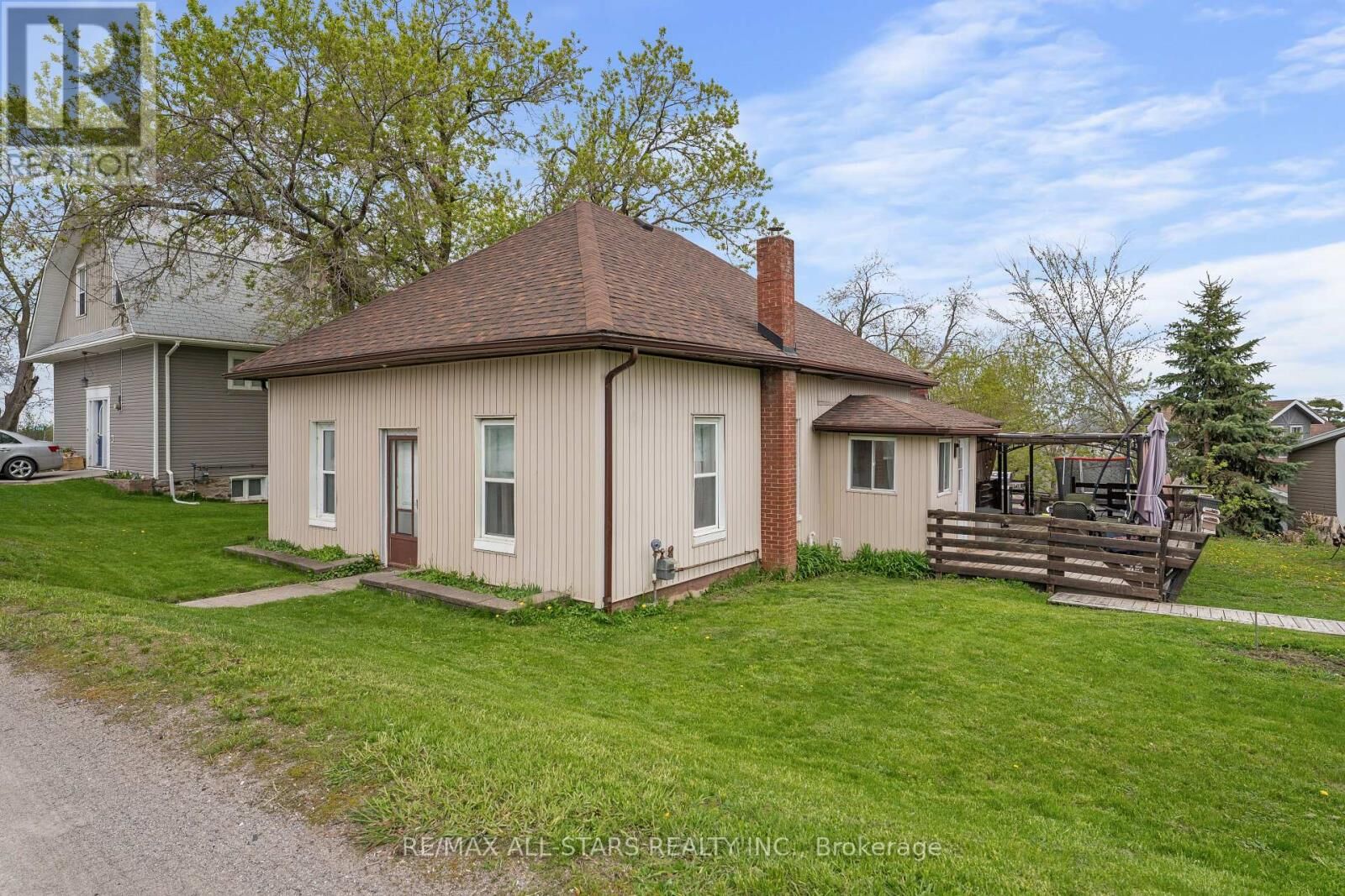 Property Photo: 4094 Highway 35 ON K0M 1G0