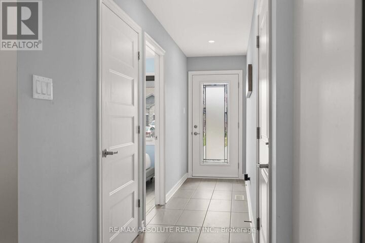 Property Photo:  27 Morgan Clouthier Way  ON K7S 0H9 