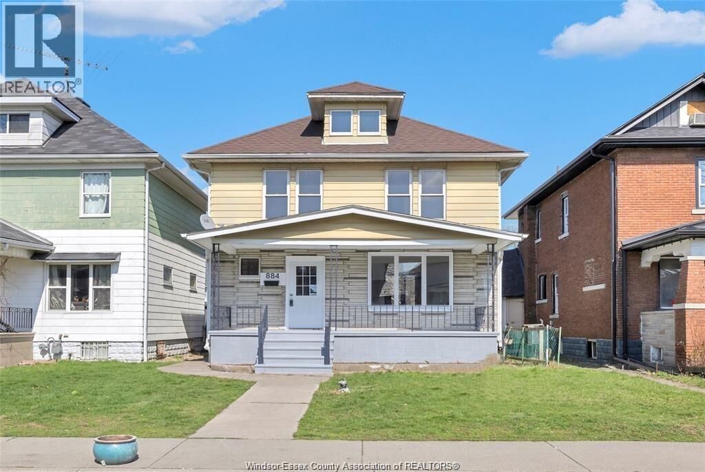 Property Photo:  884 Moy  ON N9A 2N8 