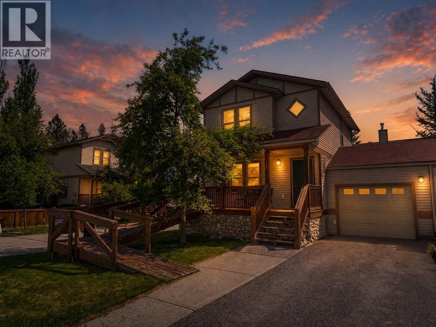 Property Photo:  147 11 Avenue 1  BC V0A 1K0 