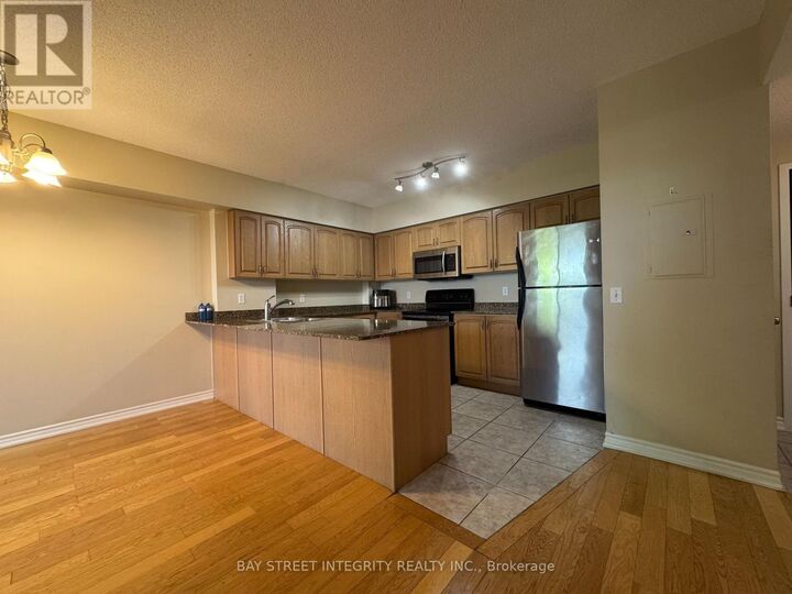 Property Photo:  47 Caroline Street North 402  ON L8R 2R6 