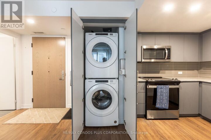 Property Photo:  30 Tretti Way 311  ON M3H 0E3 