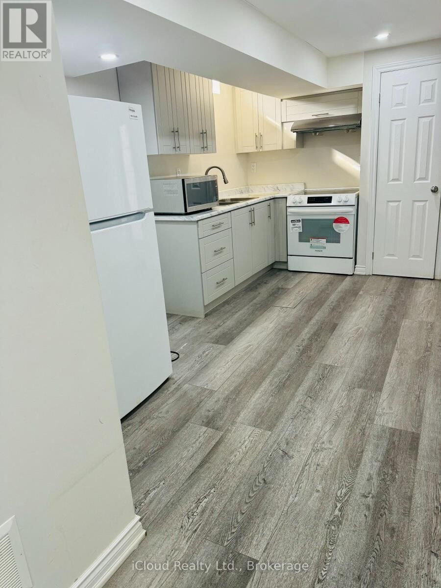 Property Photo:  42 Williamson Drive  ON L7A 3L9 