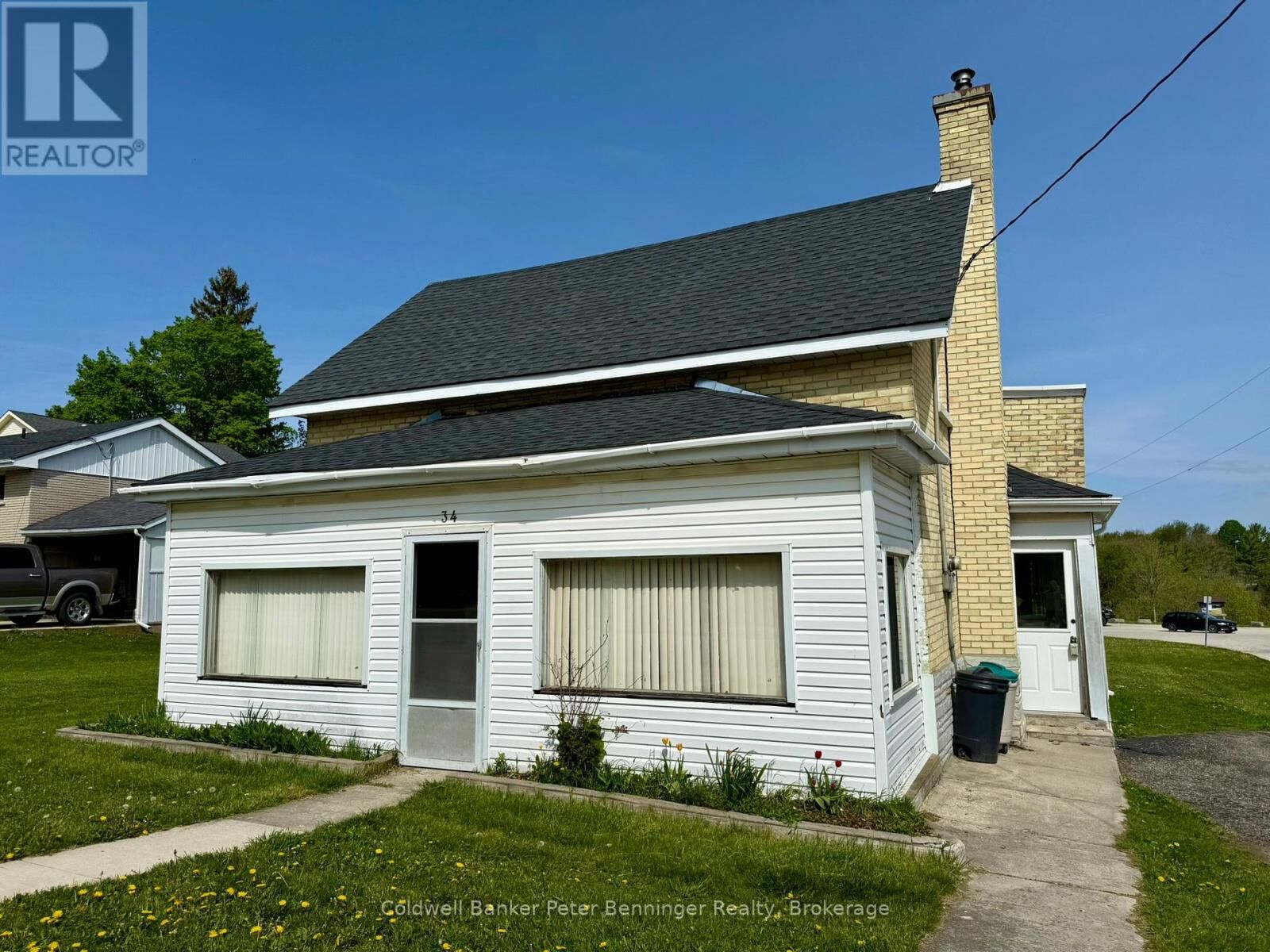 Property Photo:  34 McGivern Street West  ON N0G 2V0 