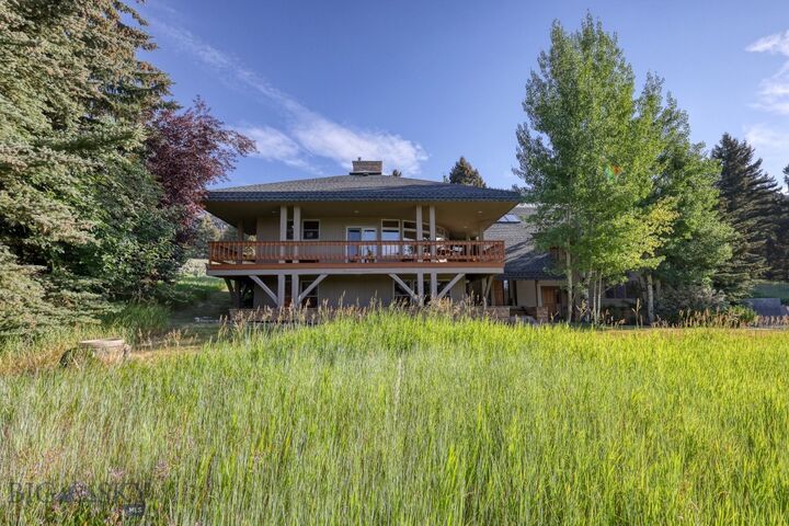 Property Photo:  2780 Bobtail Horse Road  MT 59716 